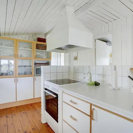 בית נופש Dreng - 800m From The Sea By Interhome *